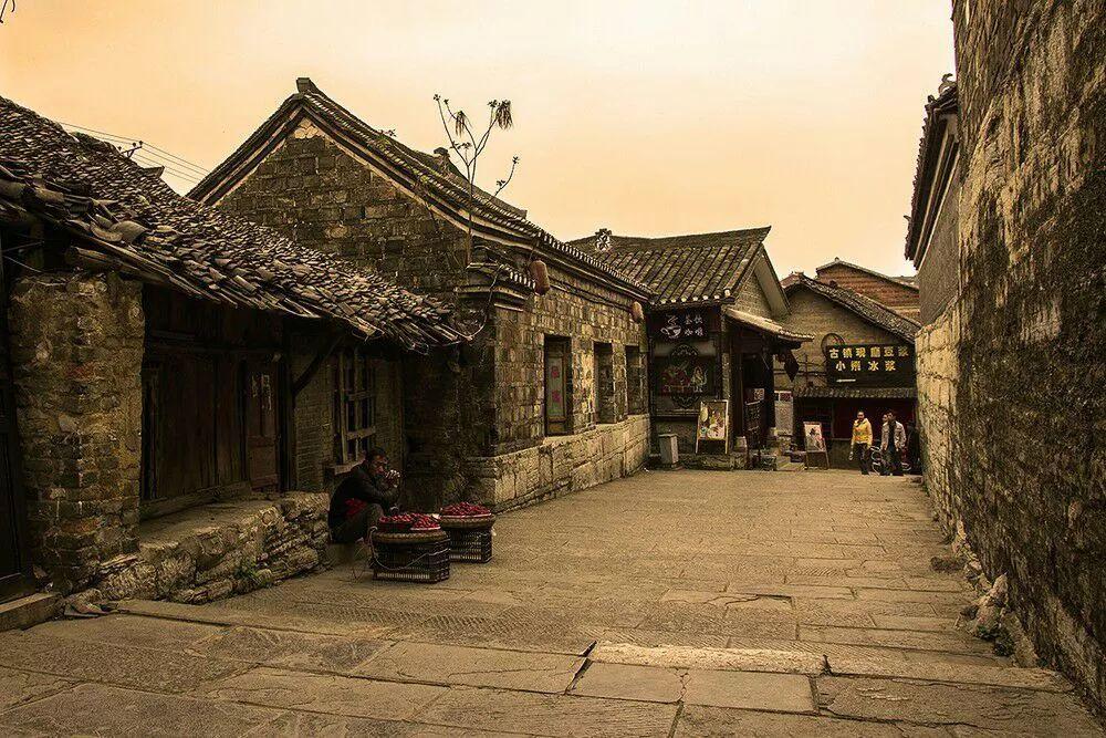 探讨天涯热点话题的为什么娱乐圈演技很棒的艺人,总是喜欢参加综艺真人秀呢?平台